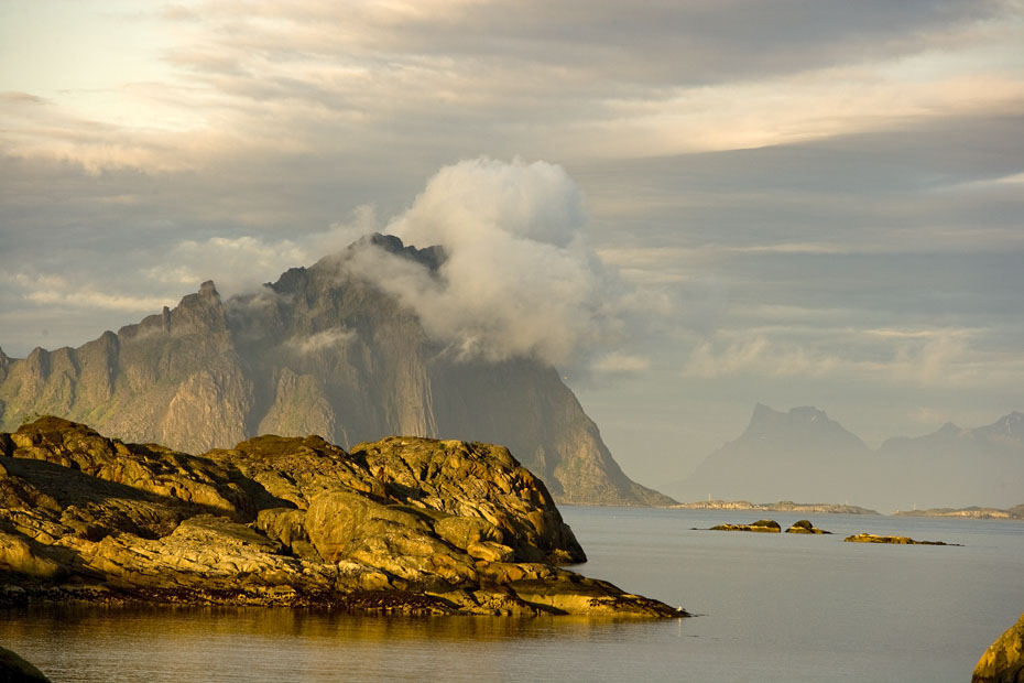 18__F7D0533.jpg - Kvällsljus i Kabelvåg.