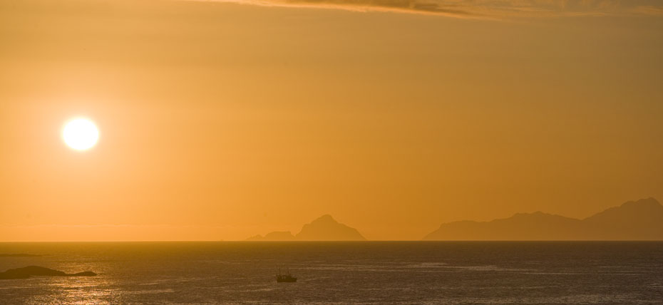 33__F7D0670.jpg - Fiske i midnatts solens sken