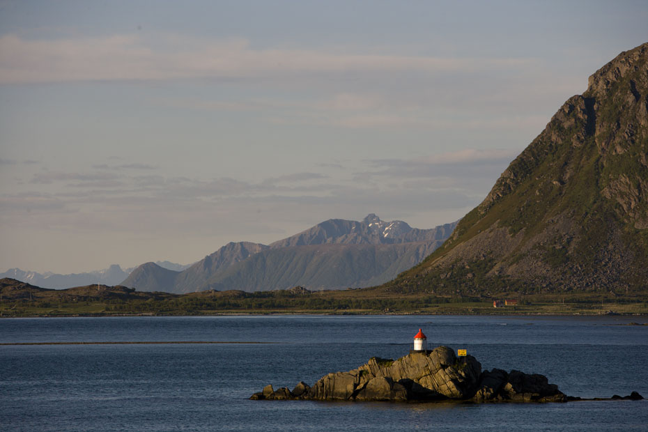 54__F7D0929.jpg - En liten fyr i en stor fjord..